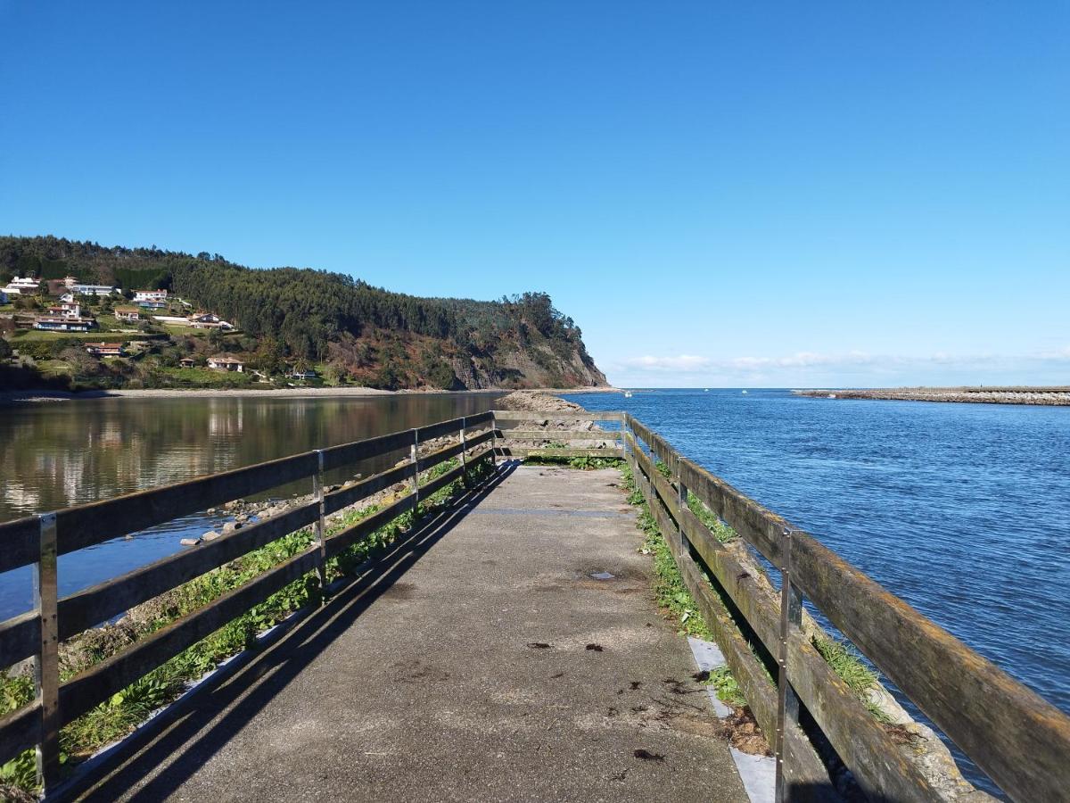 Apartamento Pie De Playa, El Puntal-Villaviciosa ビリャビシオサ エクステリア 写真
